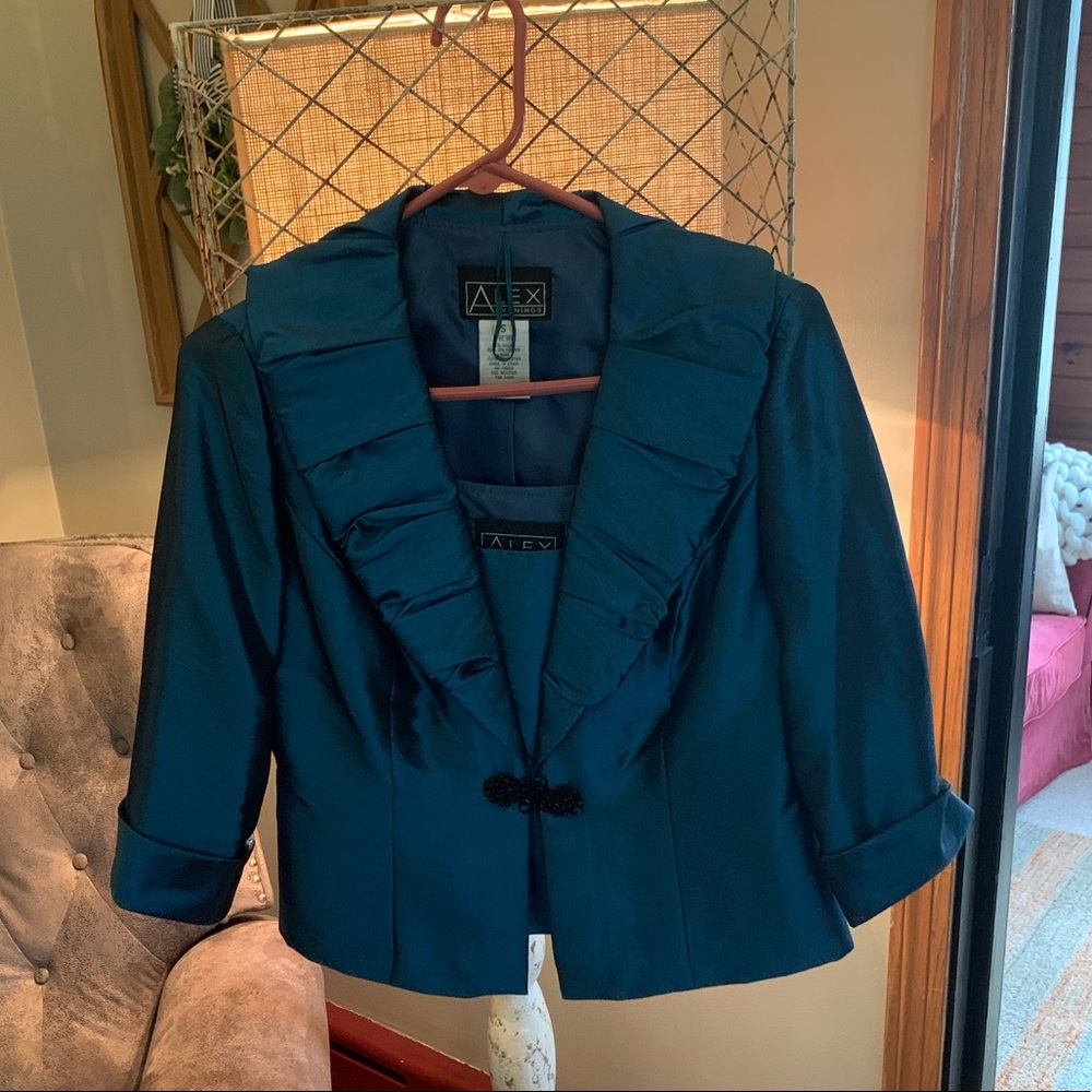 Alex Evenings blue taffeta 2-piece set. Jacket and shell